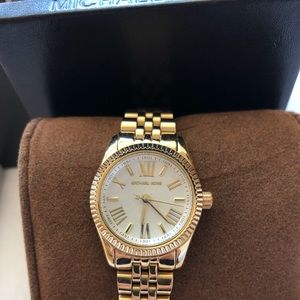 NEW MICHAEL KORS GOLD TONE LINK BAND WATCH MK3229